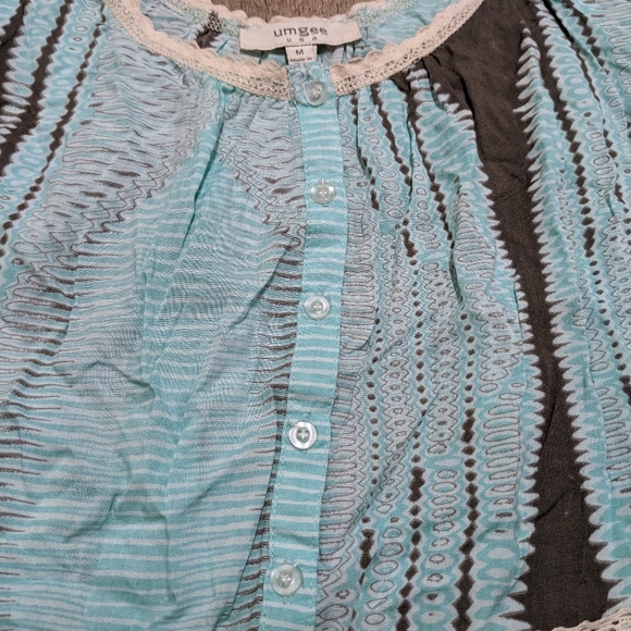 Umgee Turquoise Sleeveless Top Pom pom hemline - Picture 7 of 9